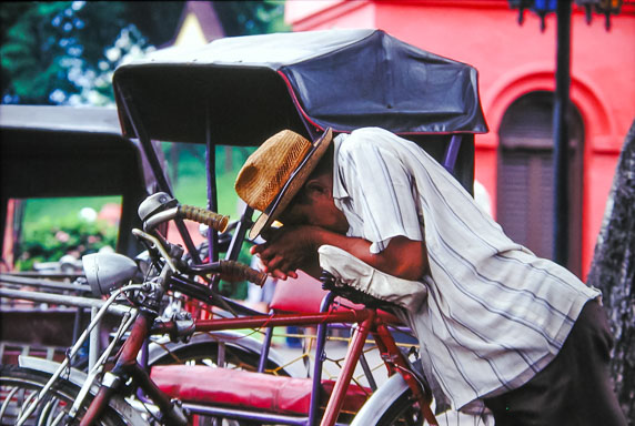 Malaysia,-Rikshawfahrer,-Malacca,_.jpg Malaysia,-Rikshawfahrer,-Malacca,_.jpg