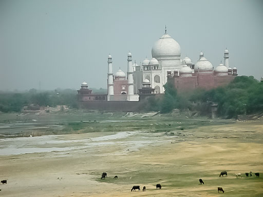 EGIMAGE_20020507095326_India_0046.jpg